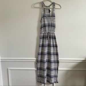4/$25 Forever 21 Striped Scope Neck Maxi Dress in Blue and White size X-Small